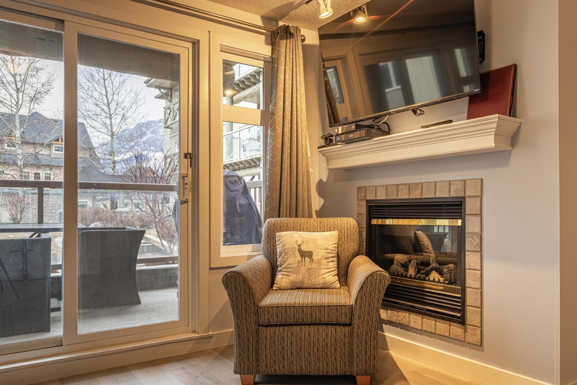 Mountain View One Bedroom Vacation - Windtower 119 * Canmore